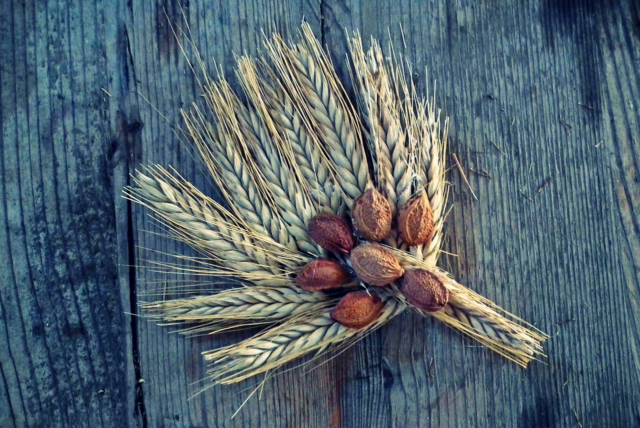 An ornament made of wheat grains